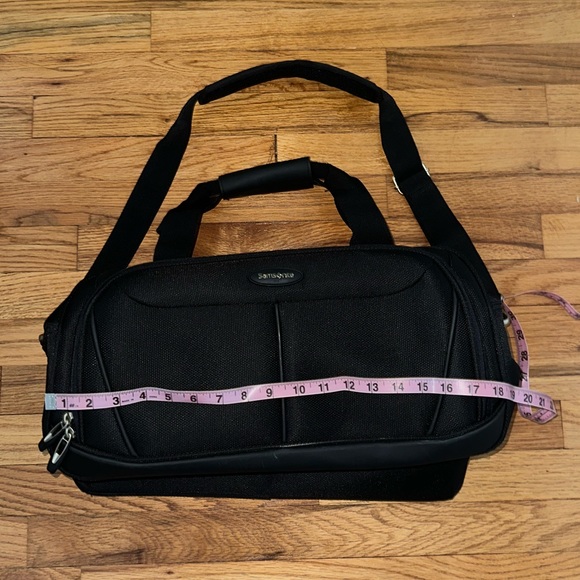 Samsonite Softside Luggage/Suitcase/Carryon/Travel Tote/Overnighter/Weekend Bag - Picture 3 of 13
